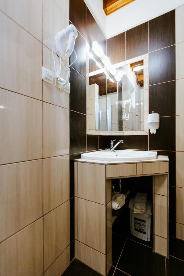 Nemeth Apartmanhazak มูราฮาลอม ภายนอก รูปภาพ