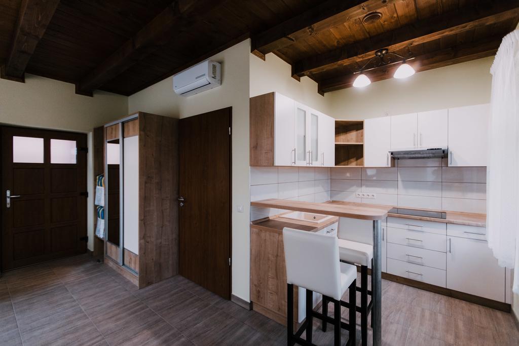 Nemeth Apartmanhazak มูราฮาลอม ภายนอก รูปภาพ