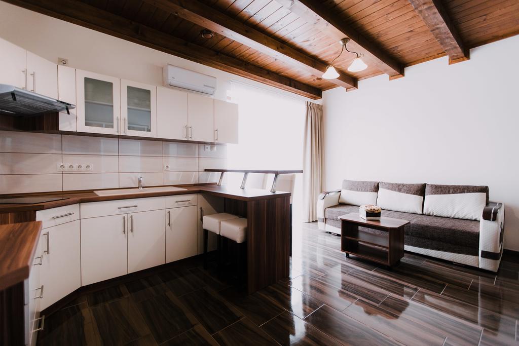 Nemeth Apartmanhazak มูราฮาลอม ภายนอก รูปภาพ