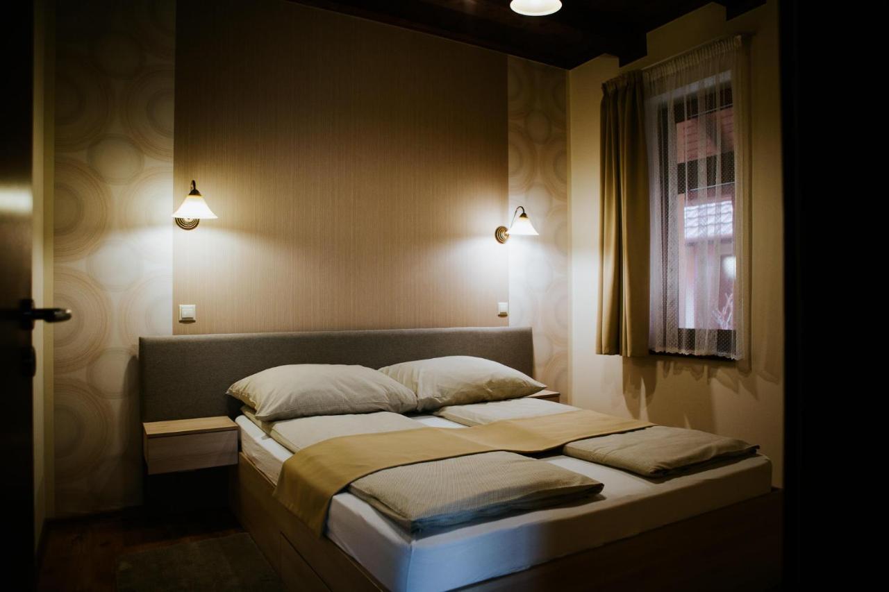 Nemeth Apartmanhazak มูราฮาลอม ภายนอก รูปภาพ